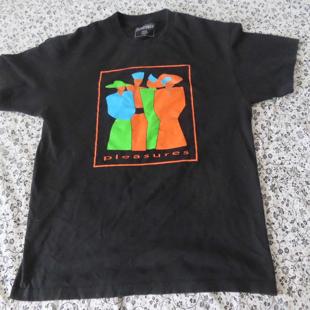Pleasures Now graphic tee tshirt L